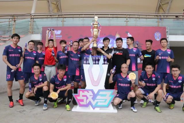 东契奇谈湖人退役可能性 留下了隐忧